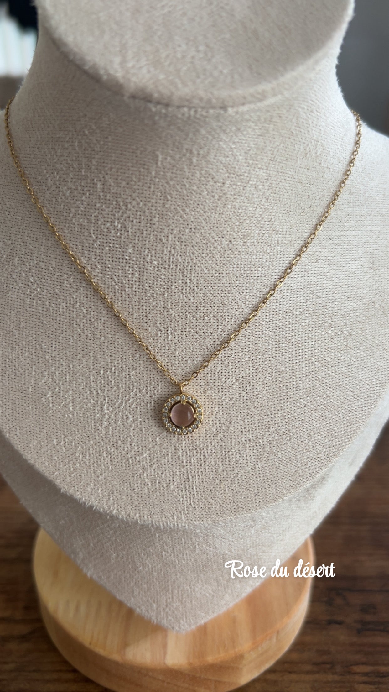 Collier rose du désert