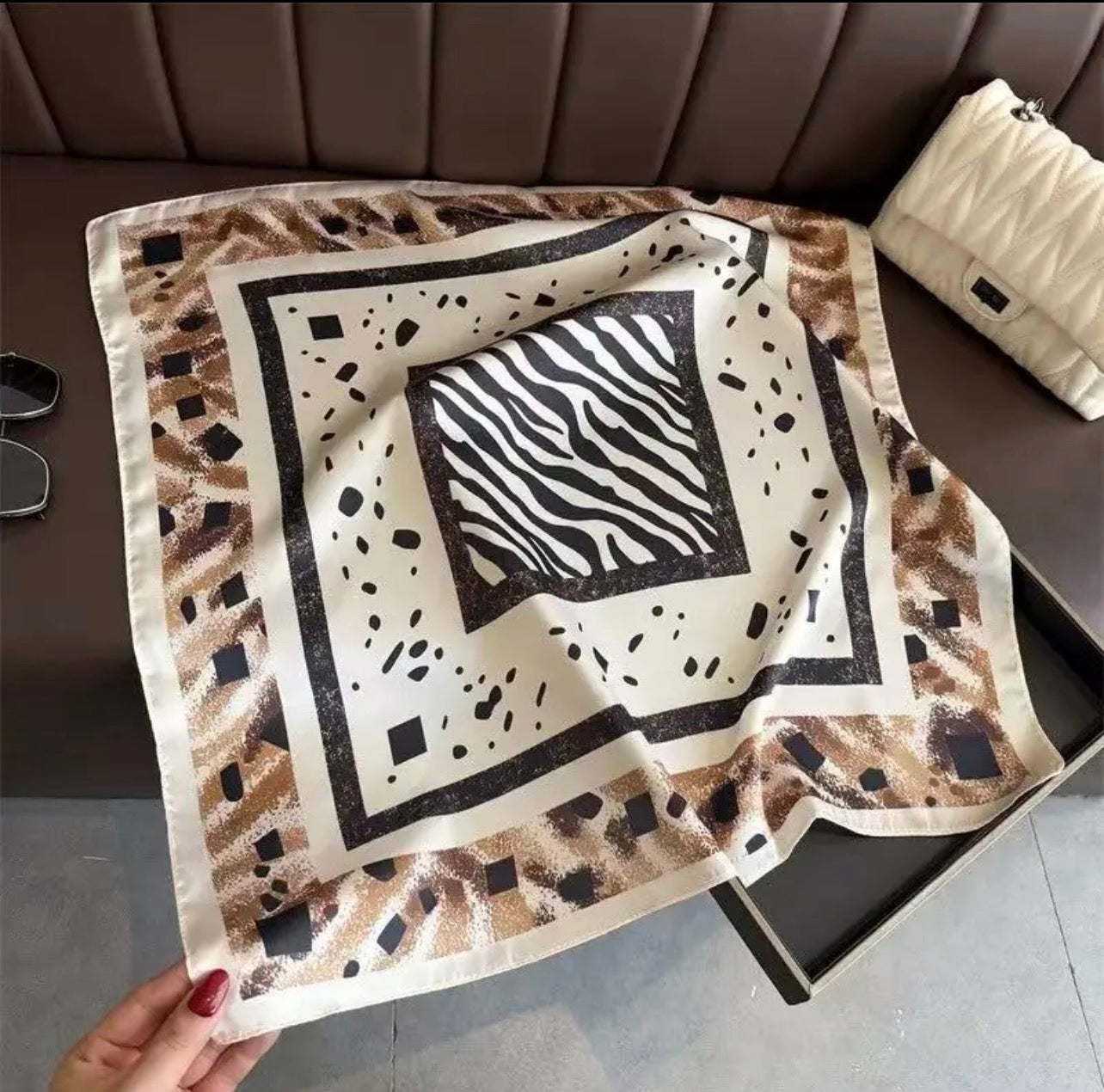 Foulard Élégance sauvage