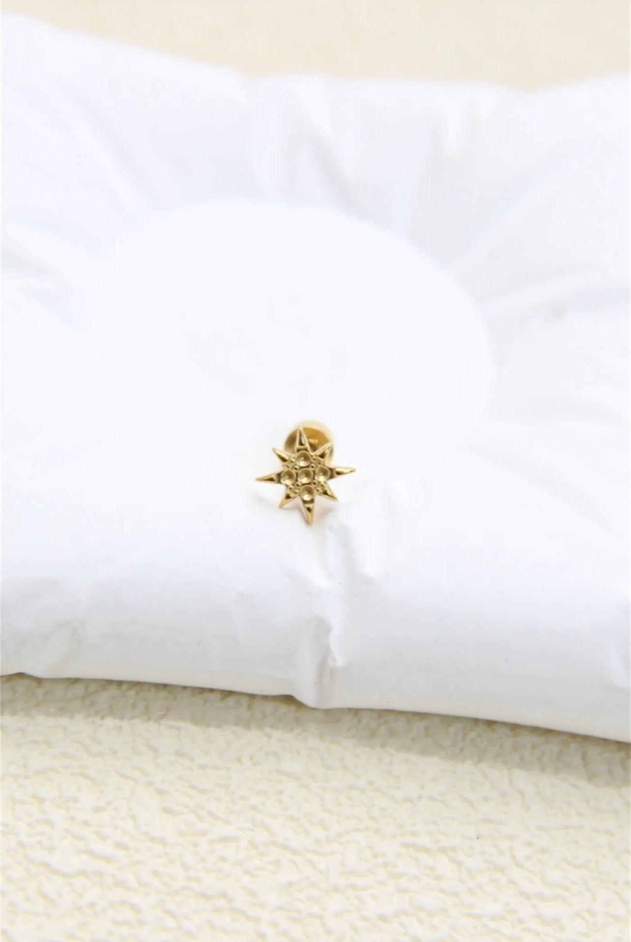 Piercing Étoile Discrète