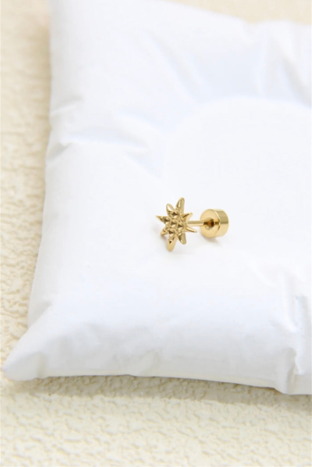 Piercing Étoile Discrète