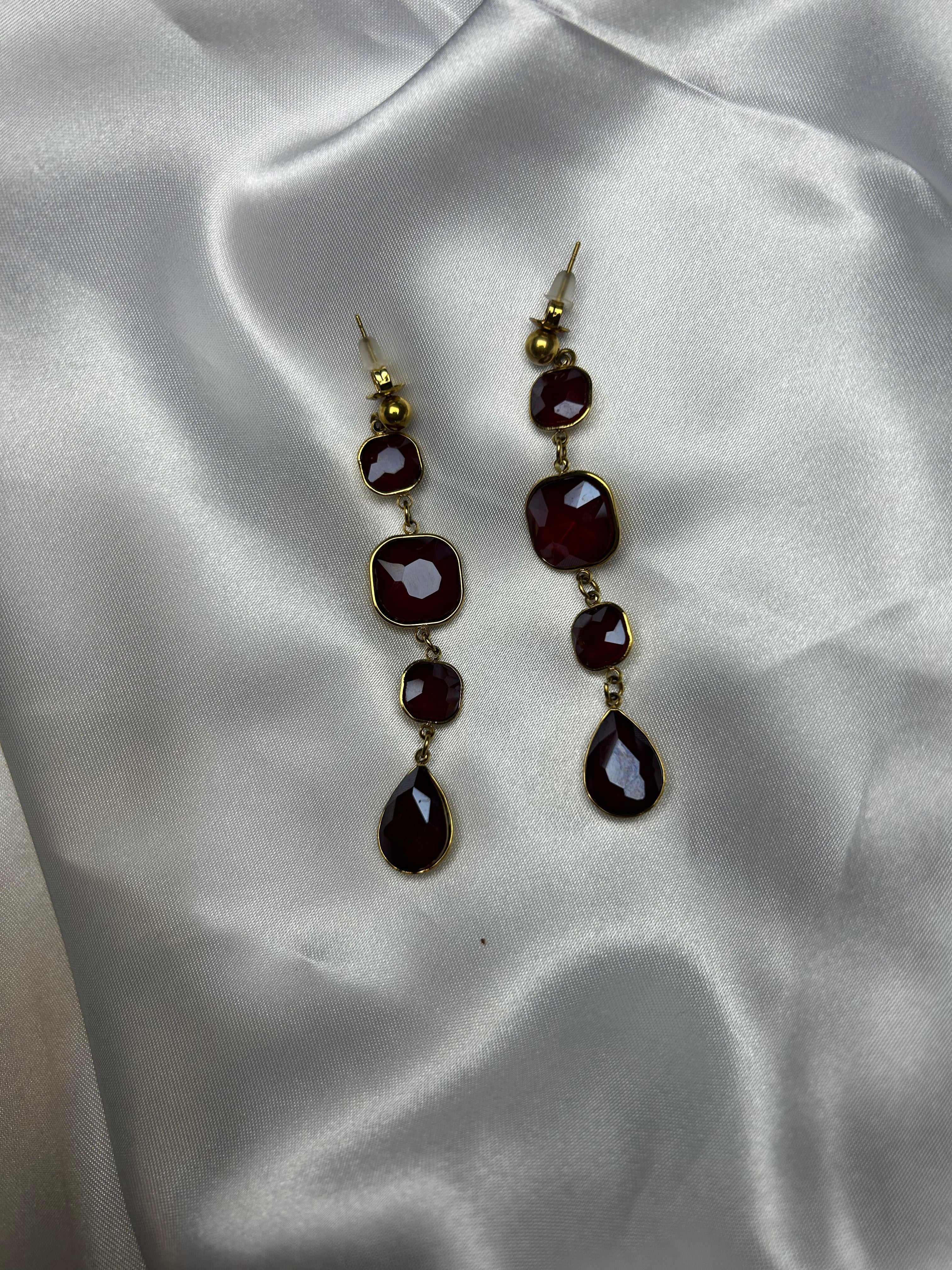 Boucles d’oreilles Éclat mystique rouge